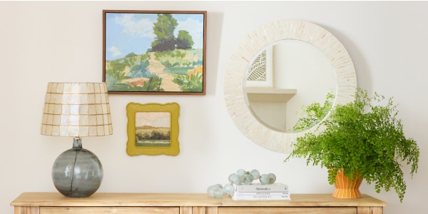 WALL DECOR